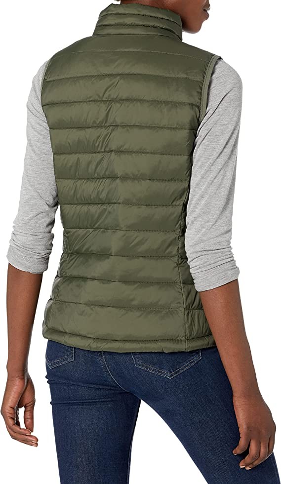 Amazon Essentials Women's Lightweight Water-Resistant Packable Puffer Vest