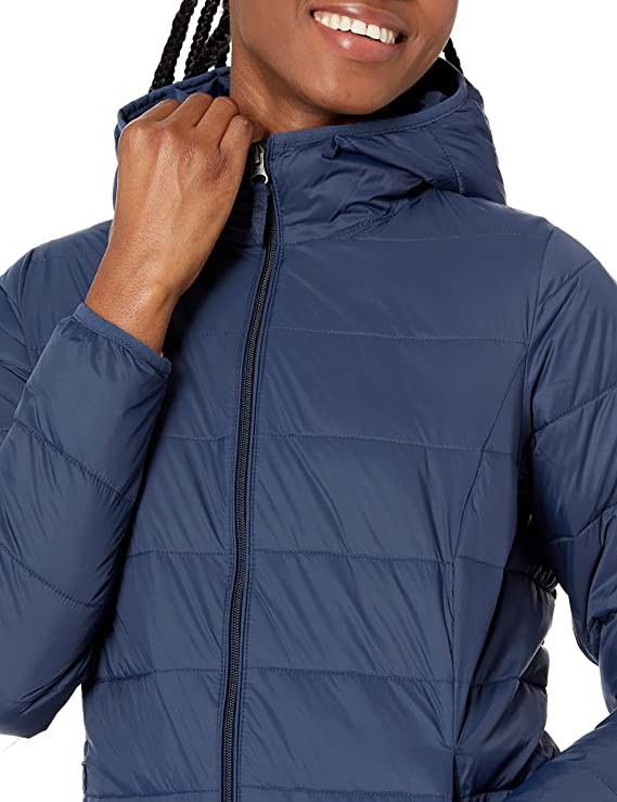 Amazon Essentials Women's Lightweight Water-Resistant Hooded Puffer Coat